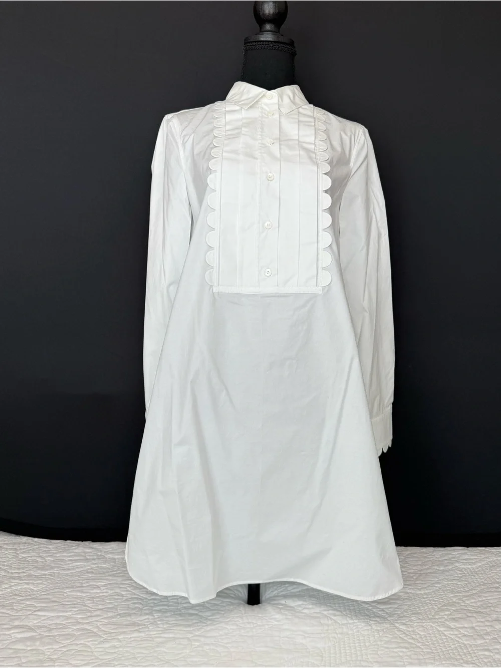 Burberry White Button-Front Shirt with Gold Tag - Picture 3 of 16